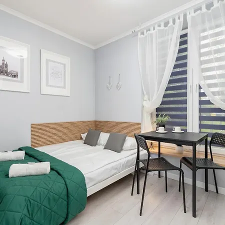 Modern Studio Radomska By Renters
