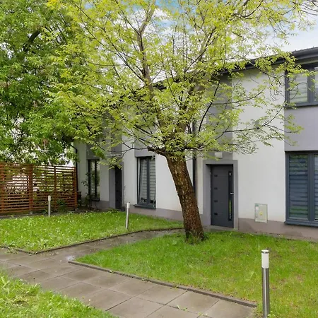 Modern Studio Radomska By Renters * Krasków